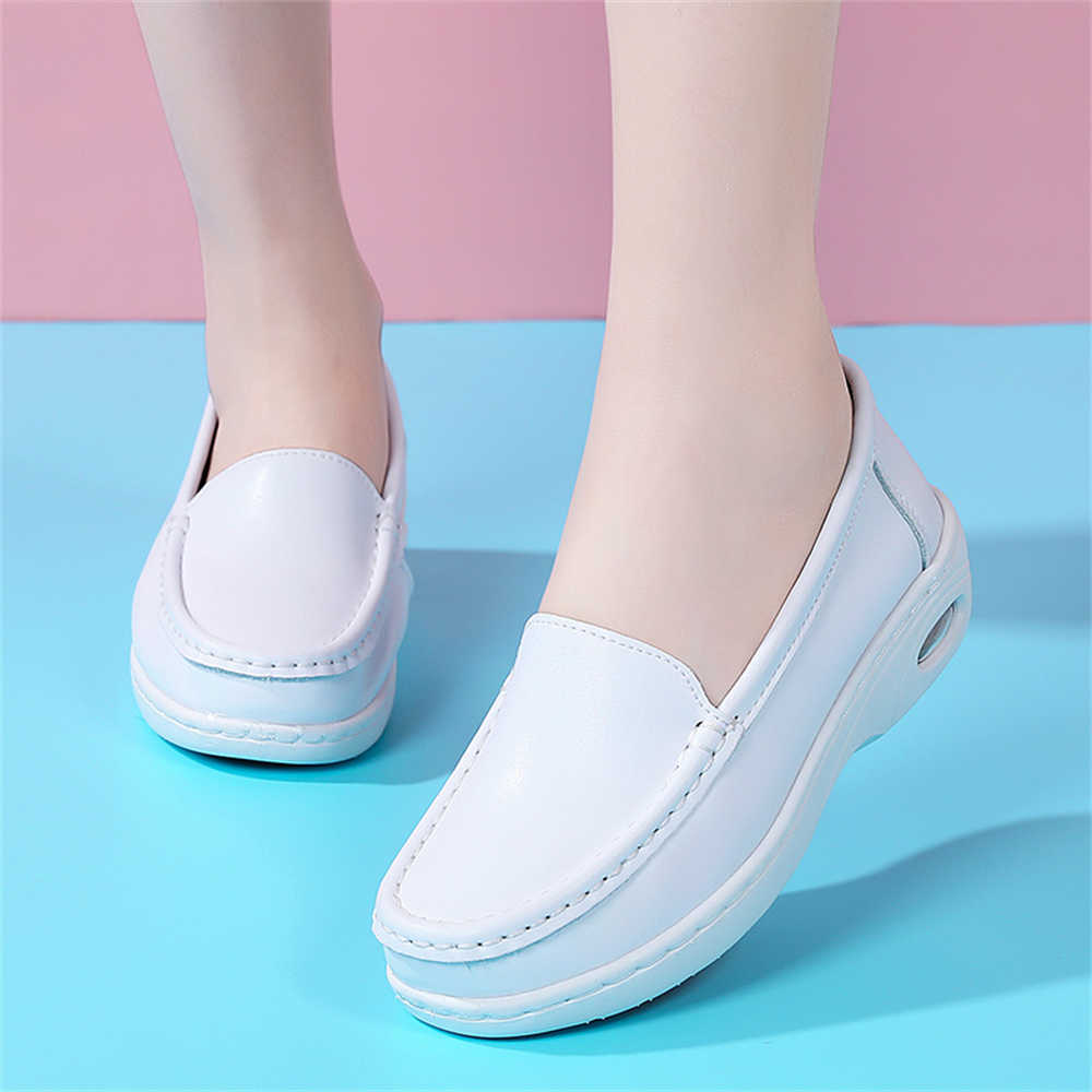 Chunky White Sole Heel Shoes O - đánh giá và giá Women Shoes Types