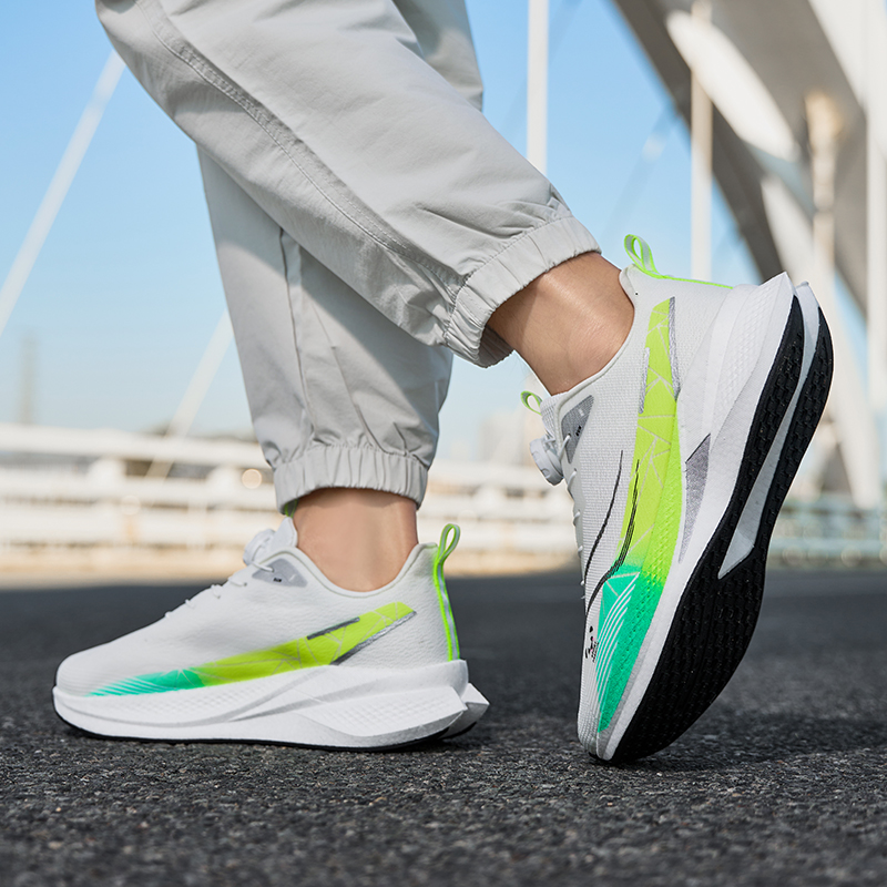 Carbon Plate Running Shoes Ult - đánh giá và giá Women'S Shoes Hey Dude